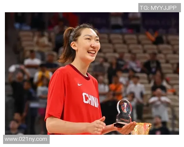 中国女篮新任主帅寄望17岁天才姚明接班人韩旭共创辉煌